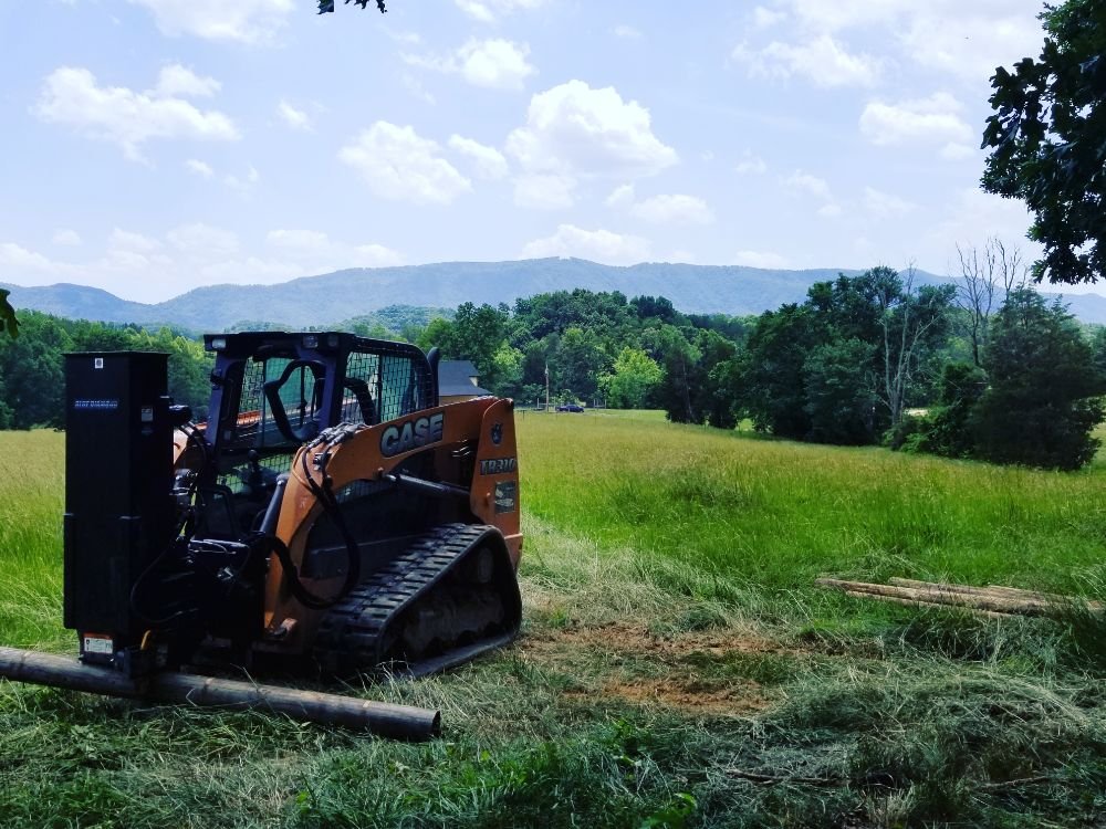 The Hired Hands LLC. - beekeeping in New Tazewell, TN