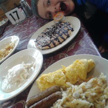 Charlie's Restaurant - American Near Me - Bolingbrook, Illinois
