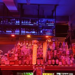The Alibi Cocktails & Bites - Outdoor bar