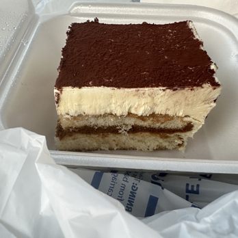 Magura's Pizza - Tiramisu - Pizza Near Me - Las Vegas, Nevada Magura's Pizza - Tiramisu - Pizza Near Me - Las Vegas, Nevada