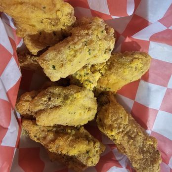 bb.q Chicken Brea - Cheesling wings. - Korean Near Me - Brea, California