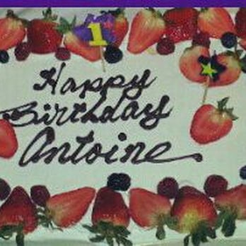 Cream Pan - Half-sheet strawberry cake - Bakeries Near Me - Tustin, California Cream Pan - Half-sheet strawberry cake - Bakeries Near Me - Tustin, California