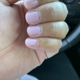 Look at the edges of my nails, it's like she didn't care how she was polishing! I'm mortified!! Look at the edges of my nails, it's like she didn't care how she was polishing! I'm mortified!!