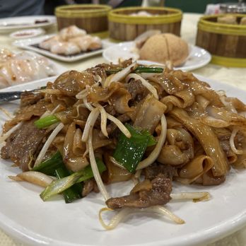 Creek House Dim Sum Restaurant - Beef Chow Fun - Dim Sum Near Me - Walnut Creek, California