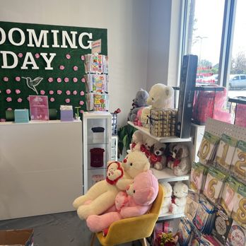 Blooming Day Flowers - Even little gifts - Florists Near Me - Kyle, Texas Blooming Day Flowers - Even little gifts - Florists Near Me - Kyle, Texas