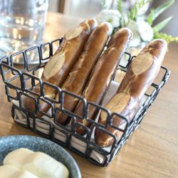 Restaurant 917 - Pretzel Bread.