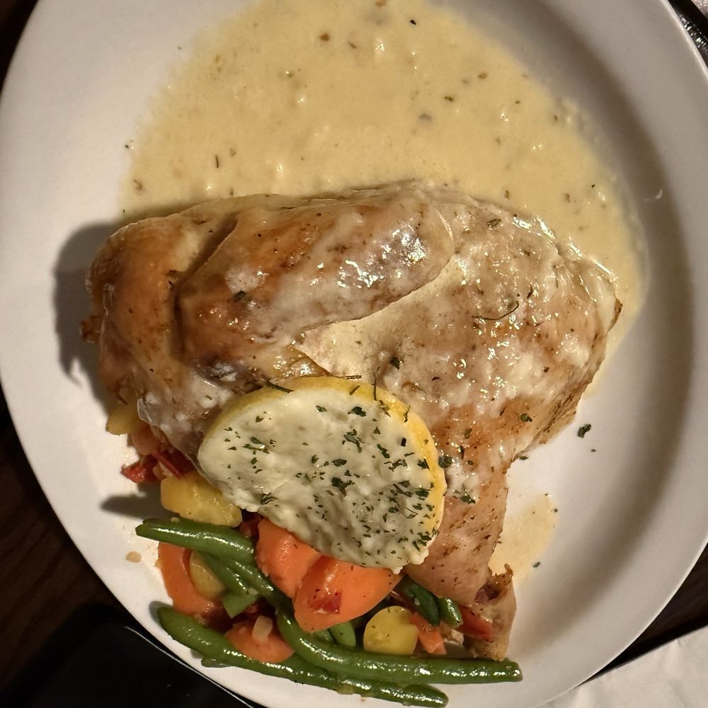 Lewiston Lodge - Rosemary lemon chicken - Hotels Near Me - Lewiston, Michigan Lewiston Lodge - Rosemary lemon chicken - Hotels Near Me - Lewiston, Michigan