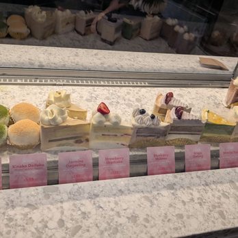 Bloom - Cafes Near Me - Toronto, Ontario