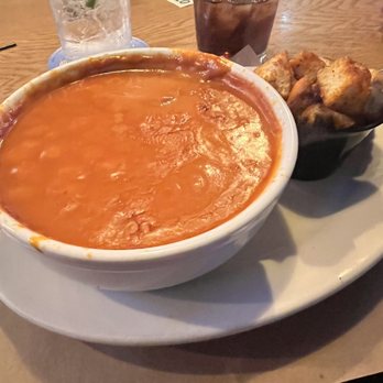 Candlelight Inn - Tomato soup - American Near Me - Scarsdale, New York