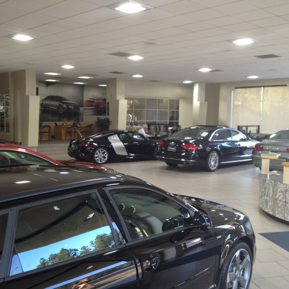 Audi Pasadena - Showroom - Car Dealers Near Me - Pasadena, California