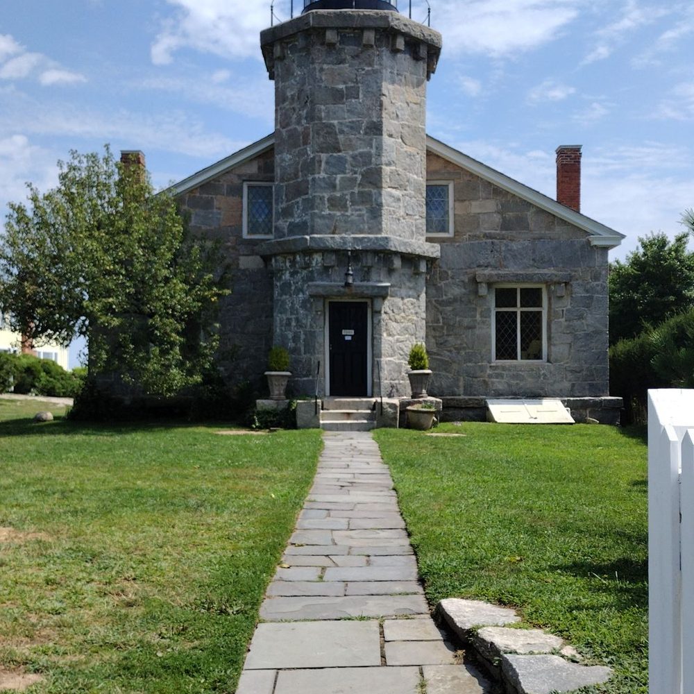 Stonington Lighthouse Museum - Museums Near Me - Stonington, Connecticut Stonington Lighthouse Museum - Museums Near Me - Stonington, Connecticut