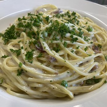 Basil Pasta Bar - Spaghetti Carbonara. - Italian Near Me - Edmonton, Alberta Basil Pasta Bar - Spaghetti Carbonara. - Italian Near Me - Edmonton, Alberta