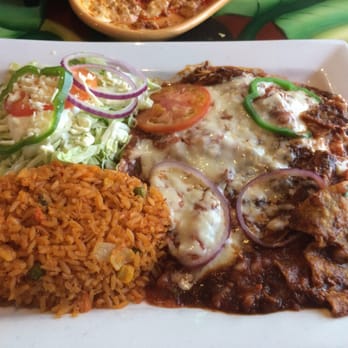 La Cascada Mexican Restaurant - Chilaquiles Mexicanos. Huge! Yum. - Mexican Near Me - Logan, Ohio La Cascada Mexican Restaurant - Chilaquiles Mexicanos. Huge! Yum. - Mexican Near Me - Logan, Ohio