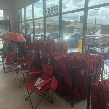 Buc-ee's - Gas Stations Near Me - Leeds, Alabama