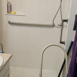 Masterpiece Tile & Grout - Parent's after bathroom