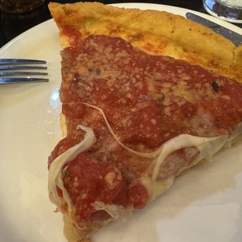 Lou Malnati's Pizzeria - Pizza Near Me - Chicago, Illinois