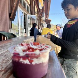 Cruisers Sub Shop - A "wake up call" for my grandson and the a yampa Acai bowl for me hit the spot. Yum-O!