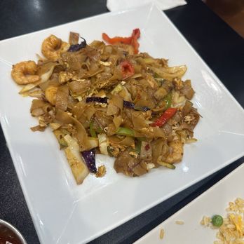 Wok King - Pad Thai - Chinese Near Me - Madrid, M Wok King - Pad Thai - Chinese Near Me - Madrid, M