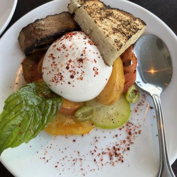 Chilmark Tavern - Burrata salad with peaches, tomato and olives - New American Near Me - Chilmark, Massachusetts