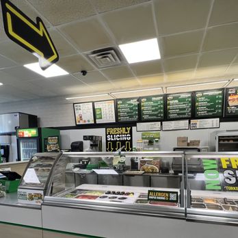 Subway - the inside of a fast food restaurant - Sandwiches Near Me - Knoxville, Tennessee Subway - the inside of a fast food restaurant - Sandwiches Near Me - Knoxville, Tennessee