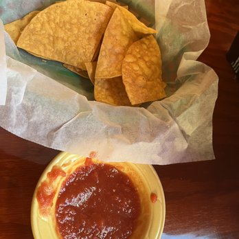 Isabel & Annabel's Mexican Restaurant - Chips and salsa - Mexican Near Me - Punta Gorda, Florida