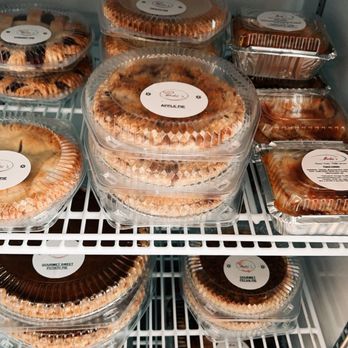 Mickii’s - Bakeries Near Me - Chicago, Illinois