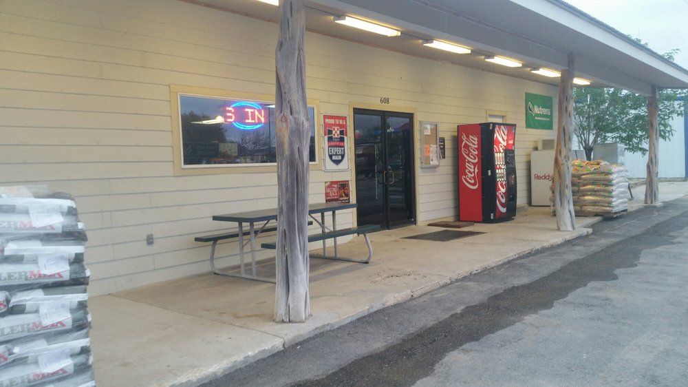 JOE’S FOOD MARKET Updated September 2024 Tilden, Texas Grocery