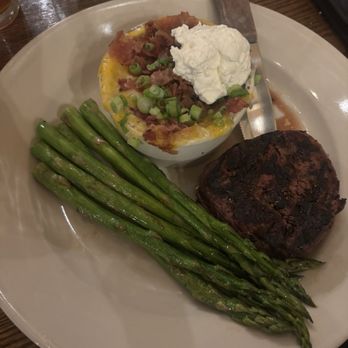 Buffalo Bill's Tavern & Museum - Filet with asparagus and mashed potatoes - American Near Me - Show Low, Arizona Buffalo Bill's Tavern & Museum - Filet with asparagus and mashed potatoes - American Near Me - Show Low, Arizona