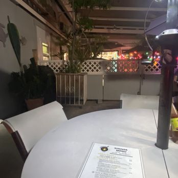 Southern Love - Outside seating - Southern Near Me - Honolulu, Hawaii Southern Love - Outside seating - Southern Near Me - Honolulu, Hawaii