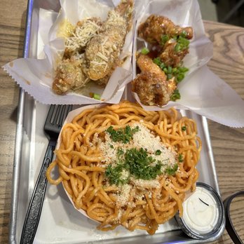 Fire Wings - 10 PC COMBO Garlic noodle side Garlic Parmesan & Street Singapore flavors - Chicken Wings Near Me - Long Beach, California Fire Wings - 10 PC COMBO Garlic noodle side Garlic Parmesan & Street Singapore flavors - Chicken Wings Near Me - Long Beach, California
