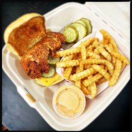 Dave's #4: 1 Slider with Fries (hot)