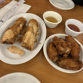 Quang Restaurant - Egg Rolls and Chicken Wings - Vietnamese Near Me - Minneapolis, Minnesota Quang Restaurant - Egg Rolls and Chicken Wings - Vietnamese Near Me - Minneapolis, Minnesota