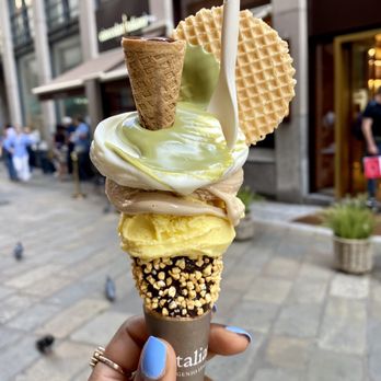 Cioccolati Italiani - Bell Italia! So damn delicious! The best and fanciest gelato I had in Italy! Yummy! - Chocolatiers & Shops Near Me - Milan, Michigan