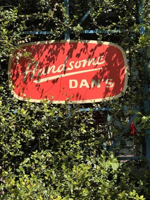 Handsome Dan's by null