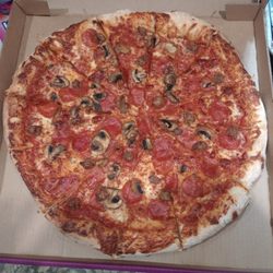 Sparky's Pizza - Damascus - $30 three topping "pizza," pepperoni  sausage and mushrooms. Dry cardboard with a handful of stingy topping that was a disgrace. Terrible.