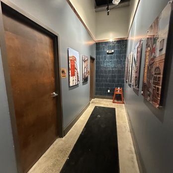 NY Pie - Bathroom area - Pizza Near Me - Nashville, Tennessee NY Pie - Bathroom area - Pizza Near Me - Nashville, Tennessee