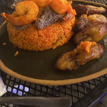 La Picadera Bar & Restaurant - Yellow rice with bifstec and shrimp. - Puerto Rican Near Me - San Juan, Puerto Rico La Picadera Bar & Restaurant - Yellow rice with bifstec and shrimp. - Puerto Rican Near Me - San Juan, Puerto Rico