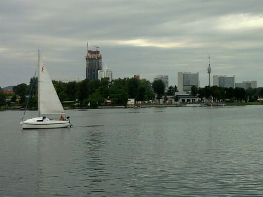 Alte Donau by null