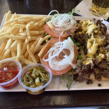 Fred's Garage - Ribeye cheesesteak - American Near Me - Winnetka, Illinois