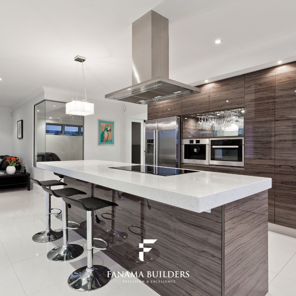 Slide of Fanama Builders