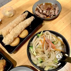 Akino - Shrimp tempura/beef teriyaki/seafood udon noodle soup