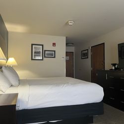 La Quinta Inn & Suites