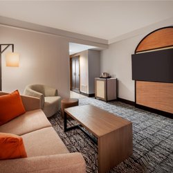Hilton Dallas - Southlake Town Square - Guest room