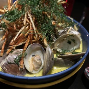 Superfrico - Steamers in lemon fennel broth. Perfect for dipping the garlic knot money bread! - Italian Near Me - Atlantic City, New Jersey