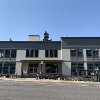 Thunder Island Brewing - Out front - Breweries Near Me - Cascade Locks, Oregon
