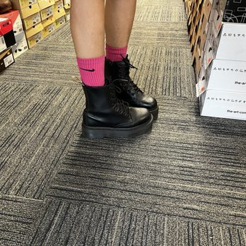 Model Shoe Renew - They fit!!! - Shoe Repair Near Me - Berkeley, California Model Shoe Renew - They fit!!! - Shoe Repair Near Me - Berkeley, California