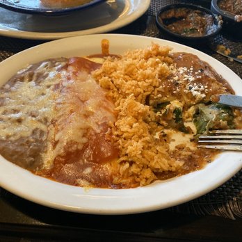 Elvira's Mexican Grill - Chile Rellenos cheese Enchiladas Rancheras - Mexican Near Me - Upland, California