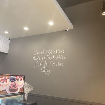 Paris Baguette - Coffee & Tea Near Me - Irvine, California