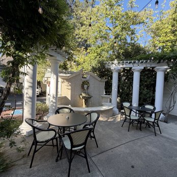 THE BERGSON - Check in - Hotels Near Me - Calistoga, California THE BERGSON - Check in - Hotels Near Me - Calistoga, California