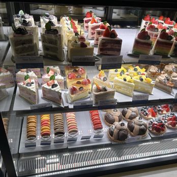 Paris Baguette - Bakeries Near Me - Ashburn, Virginia